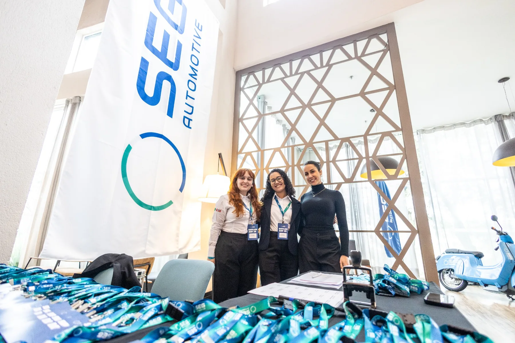 Equipe de evento corporativo